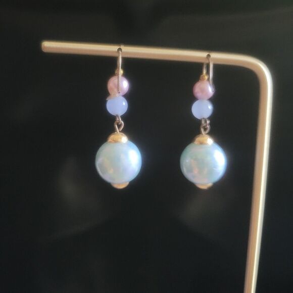 Elegant Pearl Drop Earrings - Picture 3 of 3